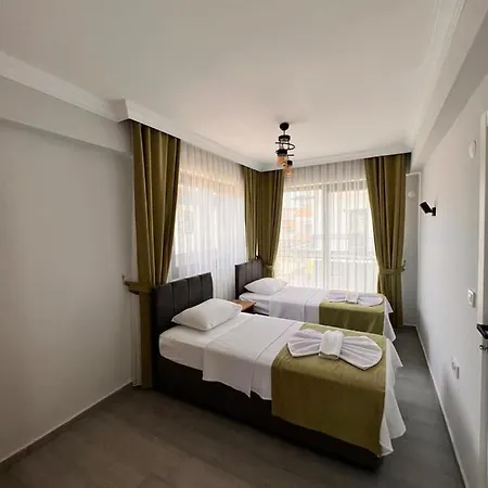 Cayli Hotel *